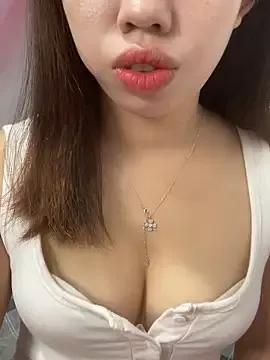 Rose-babyx from StripChat