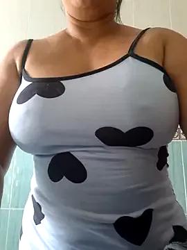 Roxiisecretary from StripChat