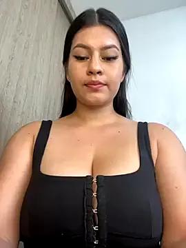 Saanvi21 on StripChat