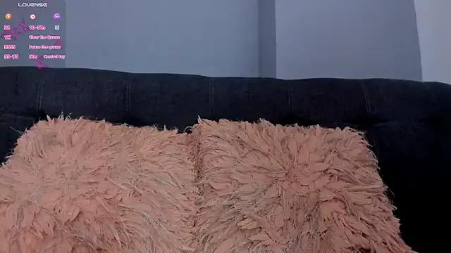 samantha_c6 on StripChat
