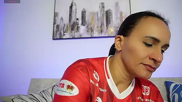 Sara_Charmy on StripChat 