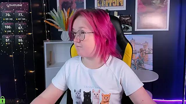 Sara_Robinson on StripChat 