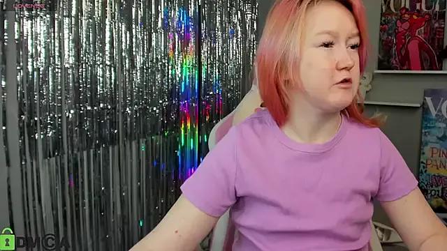 Sara_Robinson on StripChat 