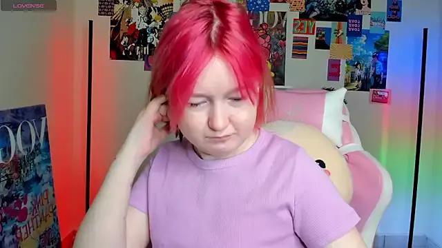 Sara_Robinson on StripChat 