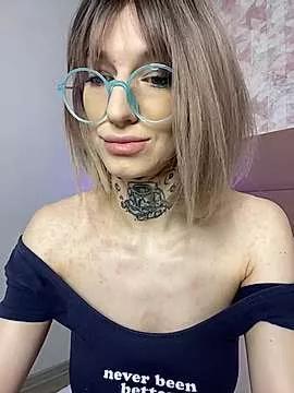 SarahLust on StripChat 