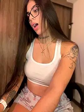 Sarasanders_4 on StripChat 