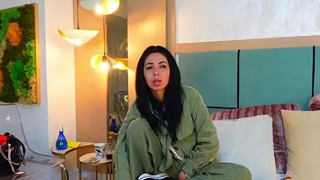 Freechat SarraRose on StripChat