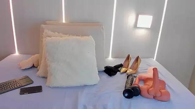 Freechat sasha_riverss on StripChat