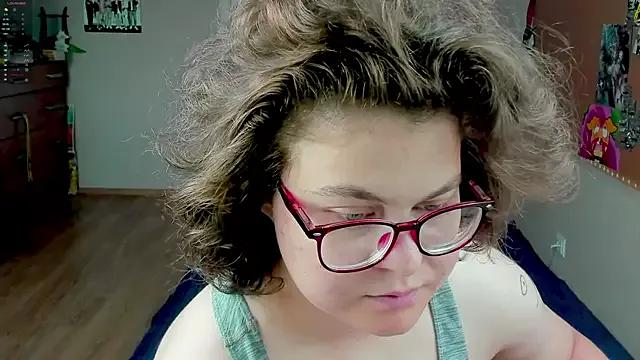 Sashy_Way on StripChat 