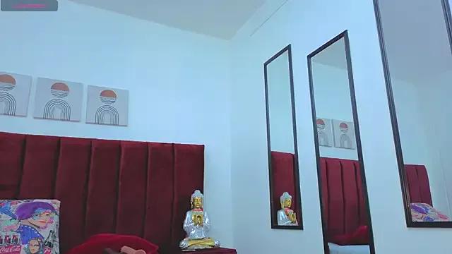 Freechat selena_castillo on StripChat