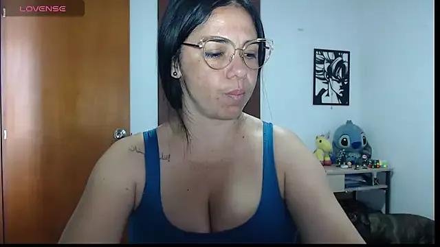 Freechat selena_ferri on StripChat