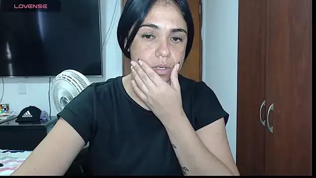 Freechat selena_ferri on StripChat