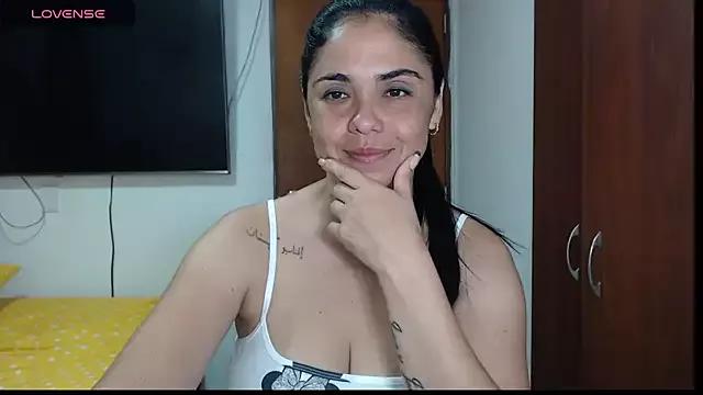 Freechat selena_ferri on StripChat