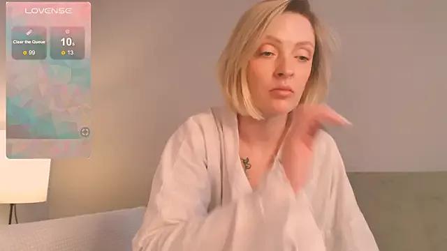 Freechat sexuallycorrecte on StripChat