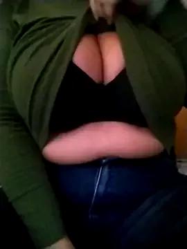 Freechat sexyguenda on StripChat