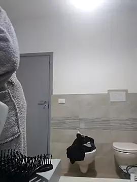 Freechat sexyguenda on StripChat