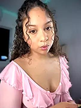 Freechat Shara_dreams on StripChat