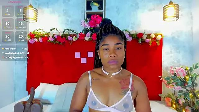 Freechat SilvannaFit on StripChat