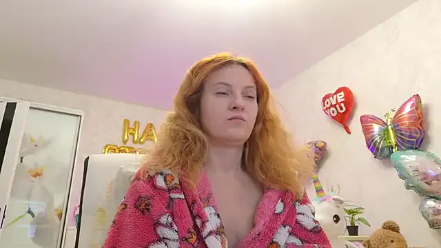 SimaGoldy — naked Tease