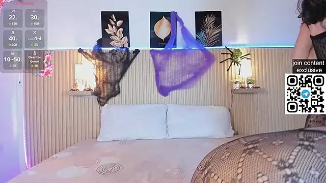 Sirenita_petitexoxo from StripChat