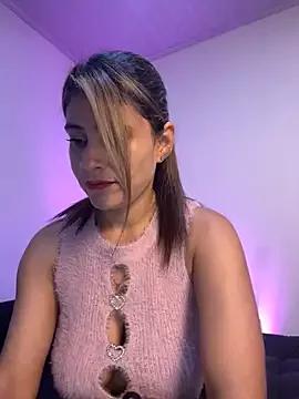 Skarlett_12_ on StripChat