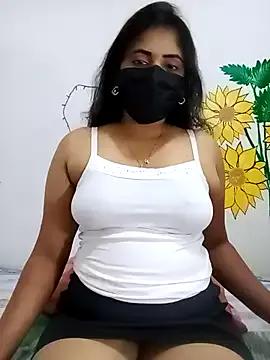 SLZAARA on StripChat