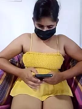 SLZAARA on StripChat