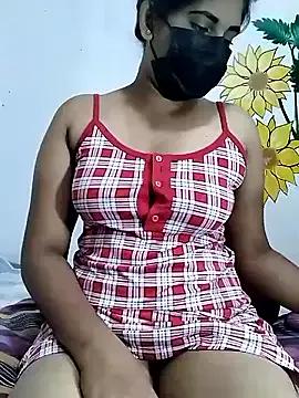 SLZAARA on StripChat