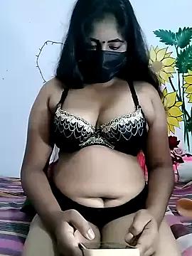 SLZAARA on StripChat