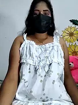 SLZAARA on StripChat