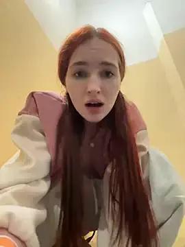 Freechat SnappyHappy on StripChat