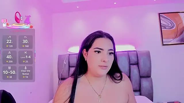 sofiacaramel — Twerking with panties 