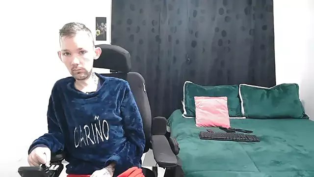 Freechat Sophia_and_Thomas on StripChat