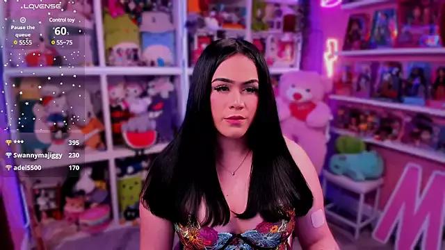 sucubusdoll on StripChat 