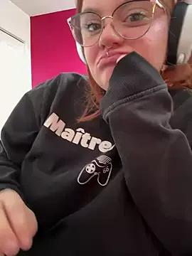 Sweetleeahxx on StripChat 