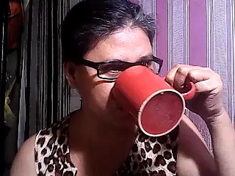 sweetsosie18 on StripChat 