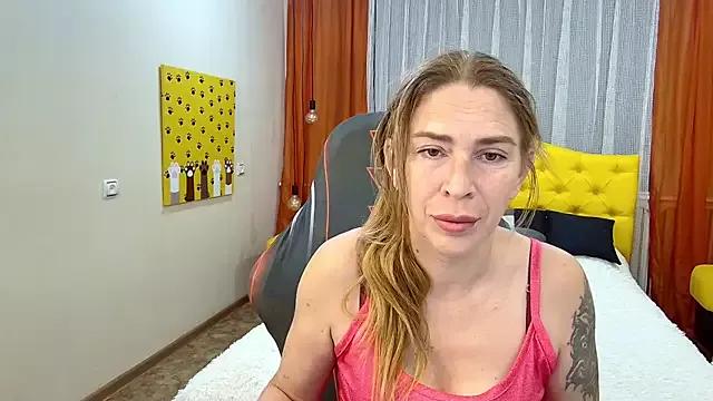 TessaDaybreak on StripChat 