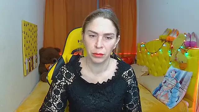 TessaDaybreak on StripChat 