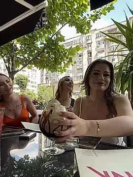 Freechat The_Spice_Girls on StripChat