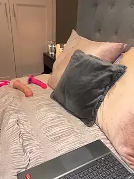 Sweet ThirstygirlCeCe wants you to fuck their body now ThirstygirlCeCe from StripChat