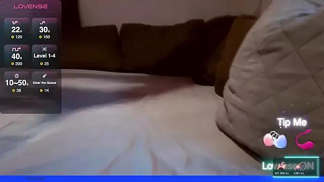 Freechat TinyEmmaDE on StripChat