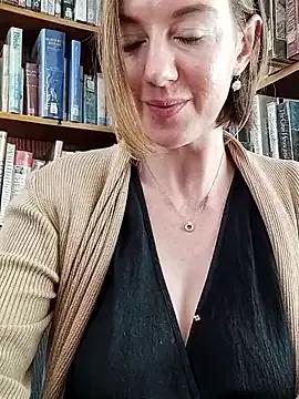 TopsyWilde on StripChat