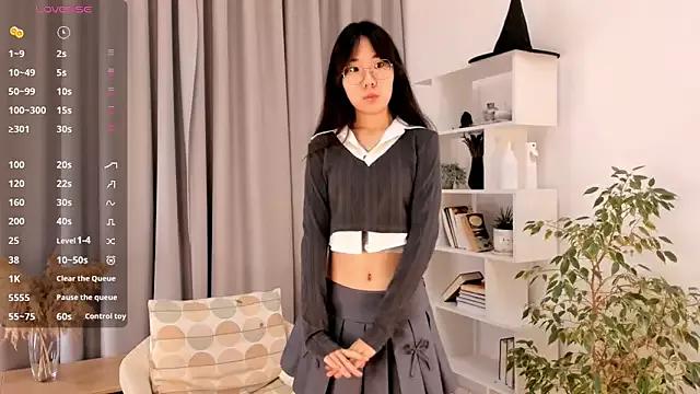 Watch StripChat's UdelaDodson UdelaDodson from StripChat