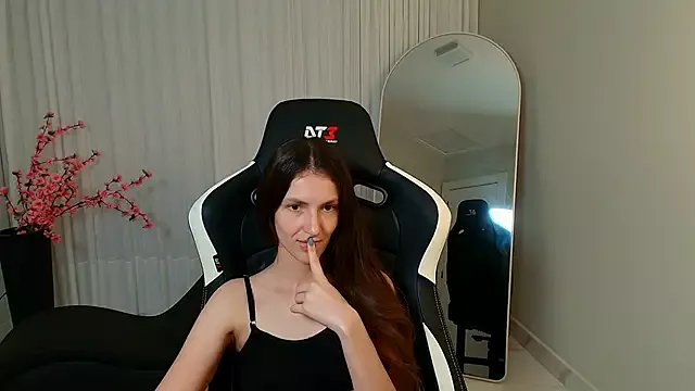 Freechat upssnowy on StripChat