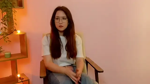 StripChat VerdellBrugal is Private VerdellBrugal — Play with hard nipples under my top