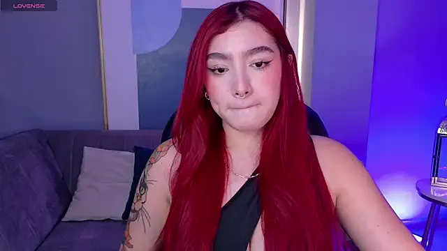 ViolettCastel on StripChat