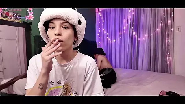 Group YaraLeon on StripChat