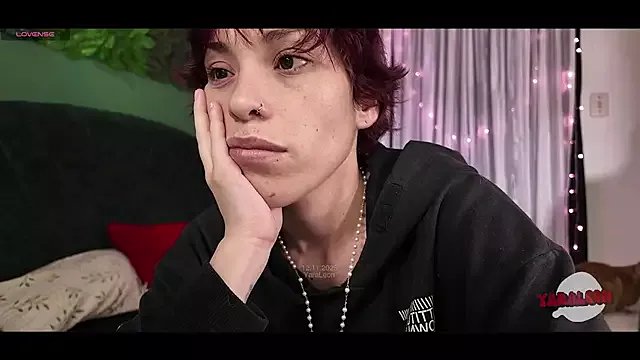 Group YaraLeon on StripChat