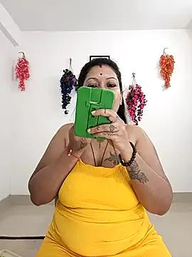 YOUR_LOVELY-40 from StripChat