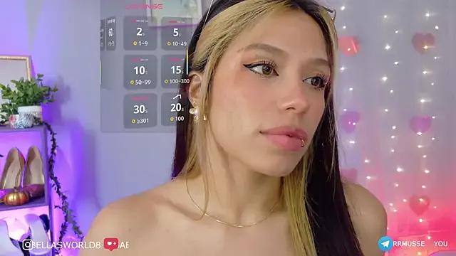 Discover Yourrmuse_, she wants to masturbate for you Yourrmuse_ from StripChat